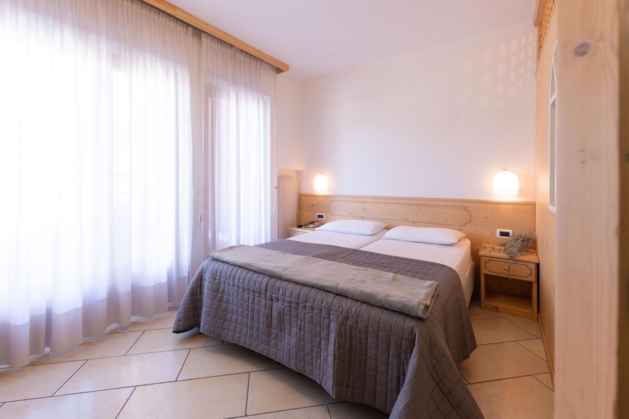 Comano Vacanze Appartamenti Comano Terme Exterior foto