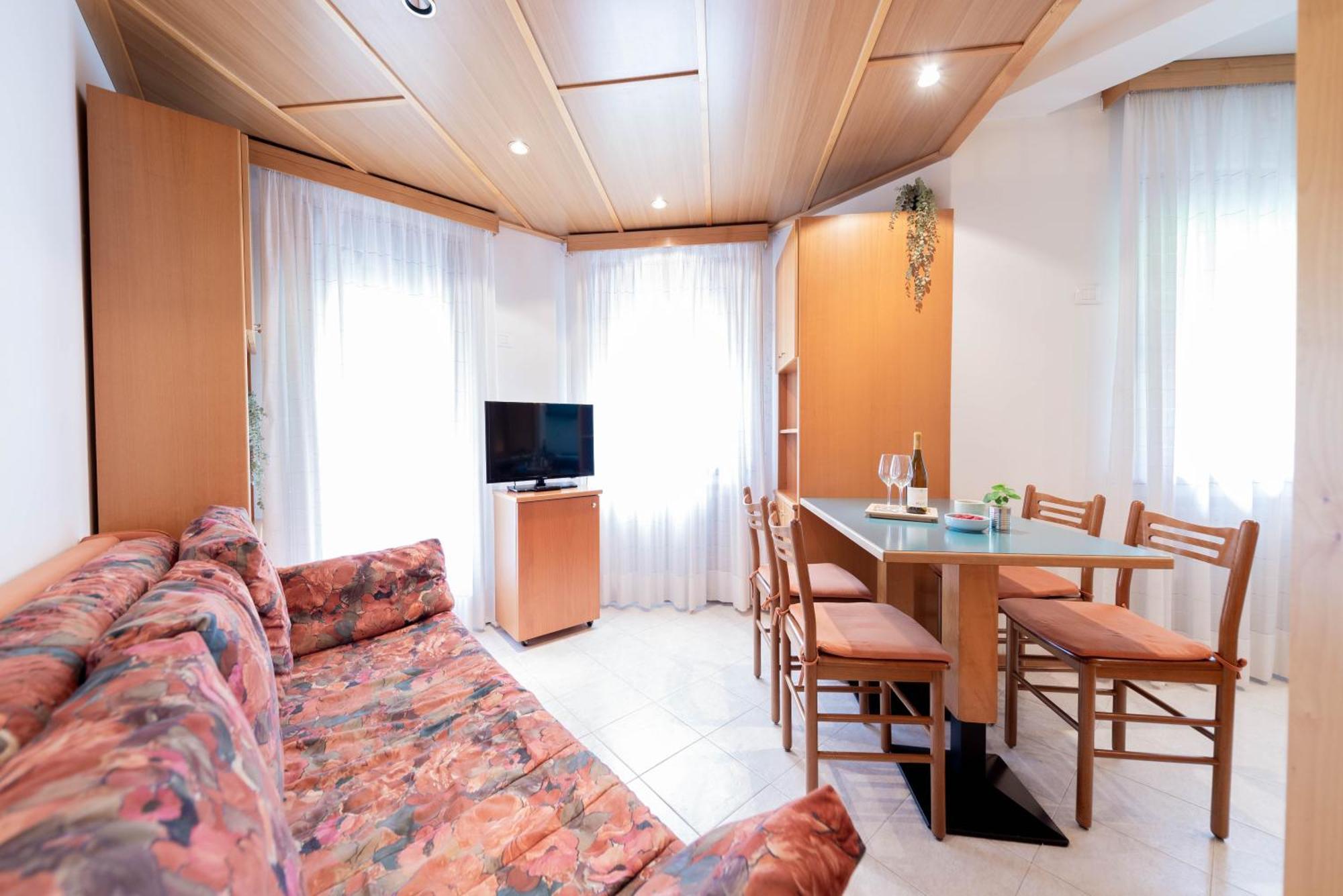 Comano Vacanze Appartamenti Comano Terme Exterior foto