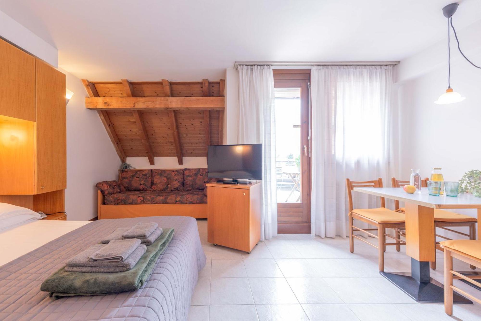 Comano Vacanze Appartamenti Comano Terme Exterior foto